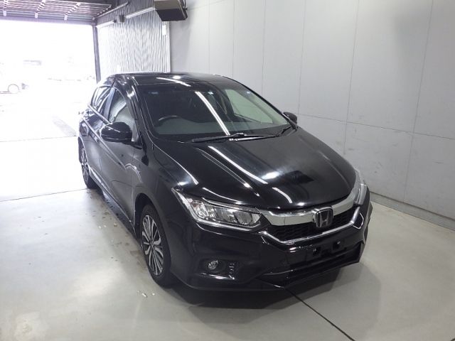 30087 Honda Grace GM5 2018 г. (Honda Hokkaido)