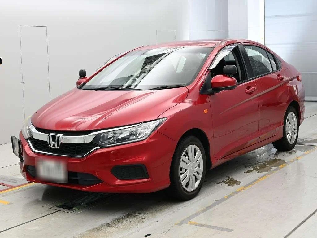 Honda Grace GM6 2018