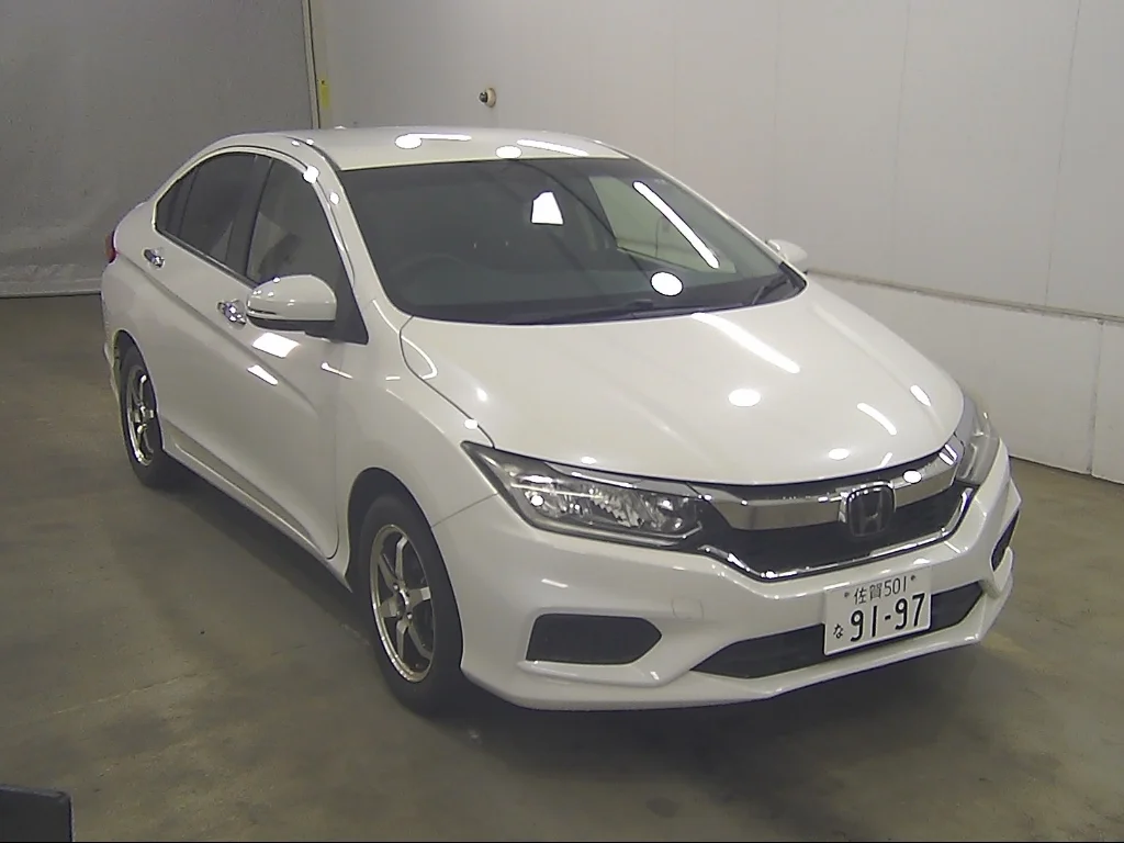 Honda Grace GM6 2020