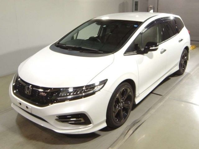 30032 Honda Jade FR5 2018 г. (TAA Tohoku)