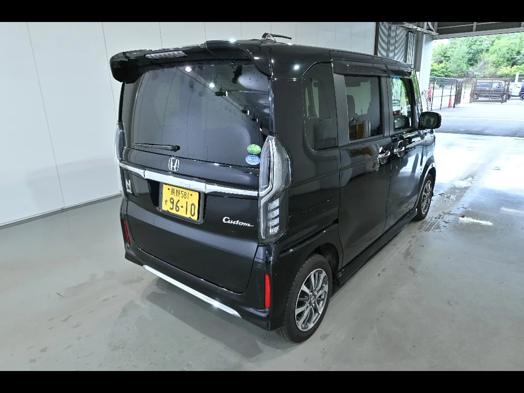 Honda N-Box JF4 2021