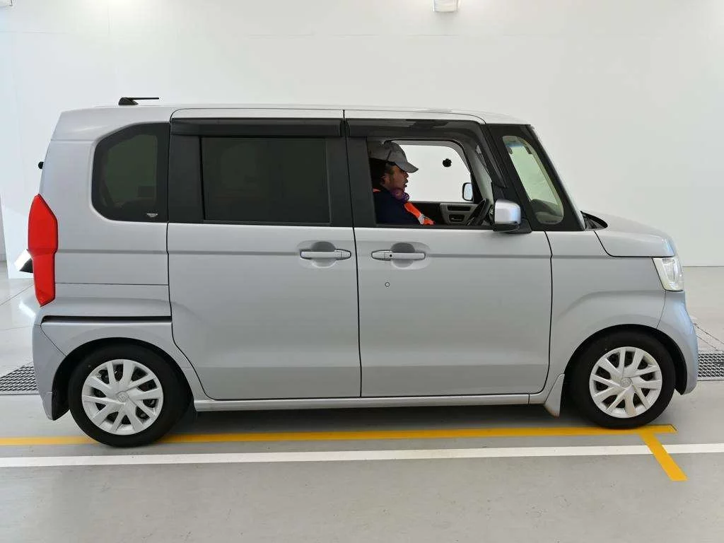 Honda N-Box JF3 2018