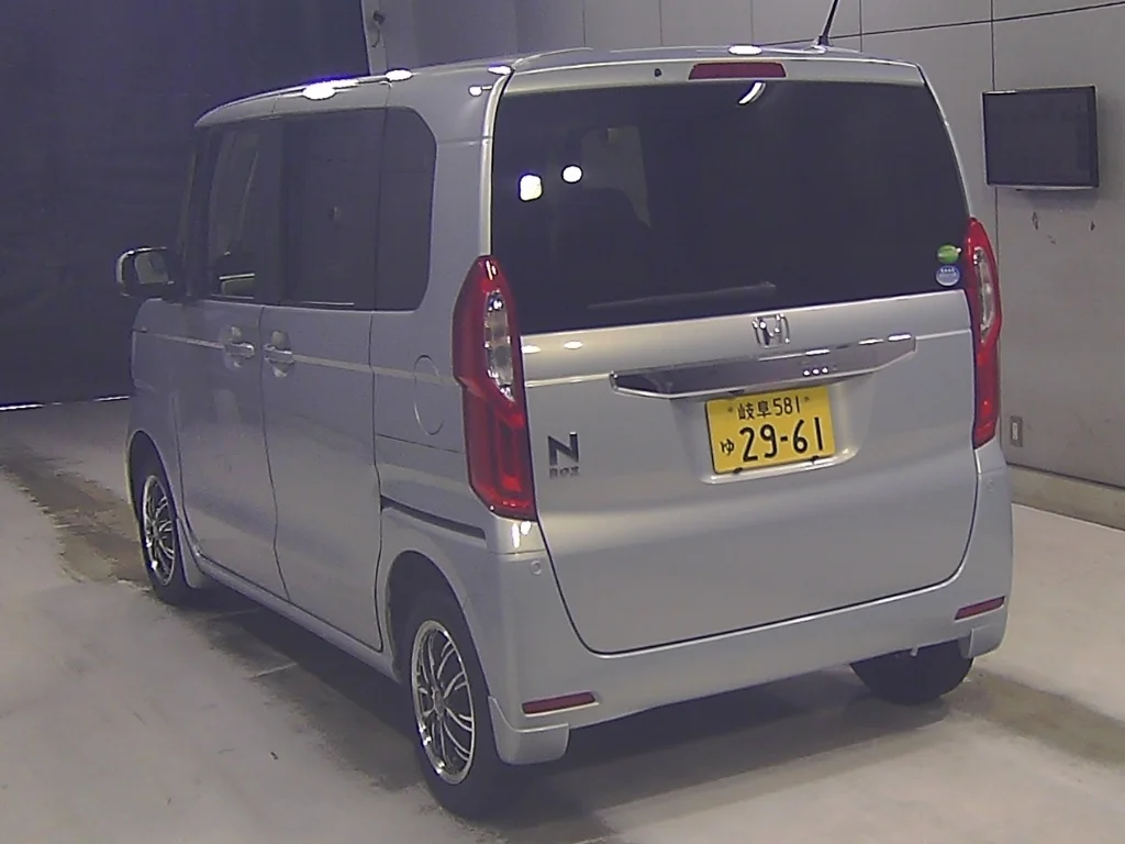 Honda N-Box JF4 2018