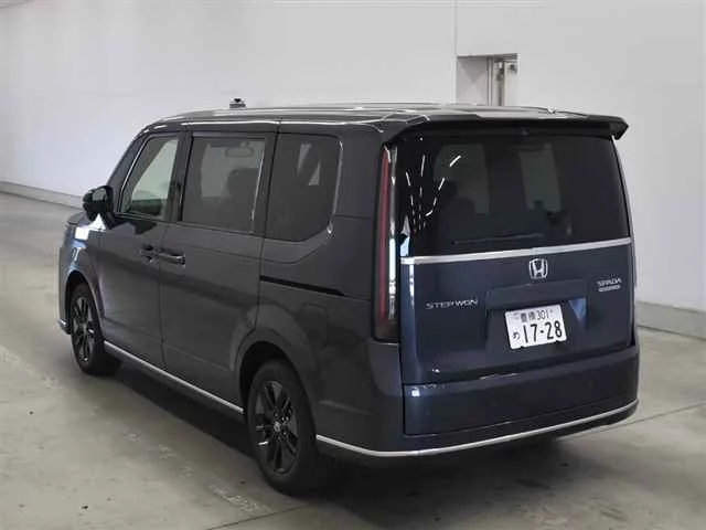 Honda Stepwgn RP7 2026