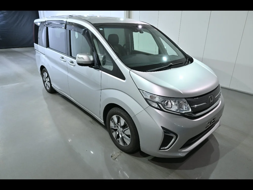 Honda Stepwgn RP1 2019