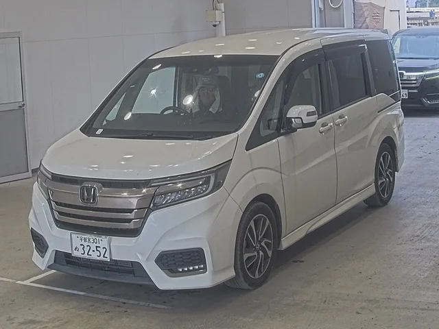 Honda Stepwgn RP3 2018