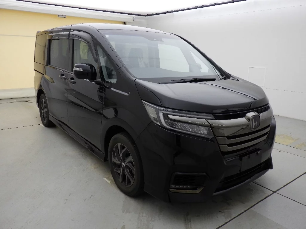 Honda Stepwgn RP4 2019