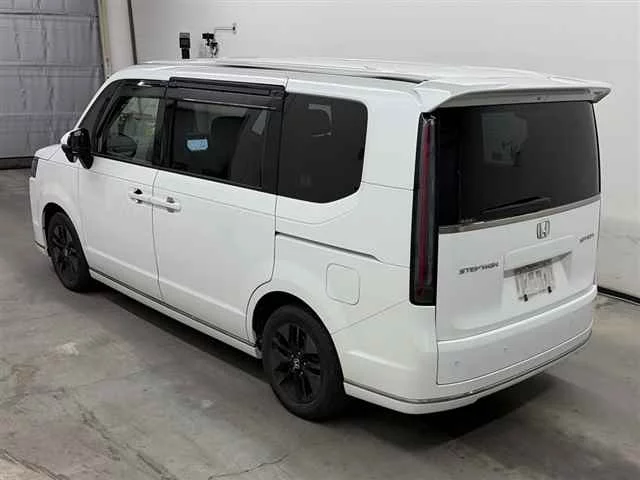 Honda Stepwgn RP7 2022