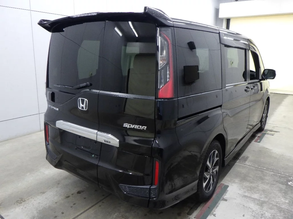Honda Stepwgn RP3 2021