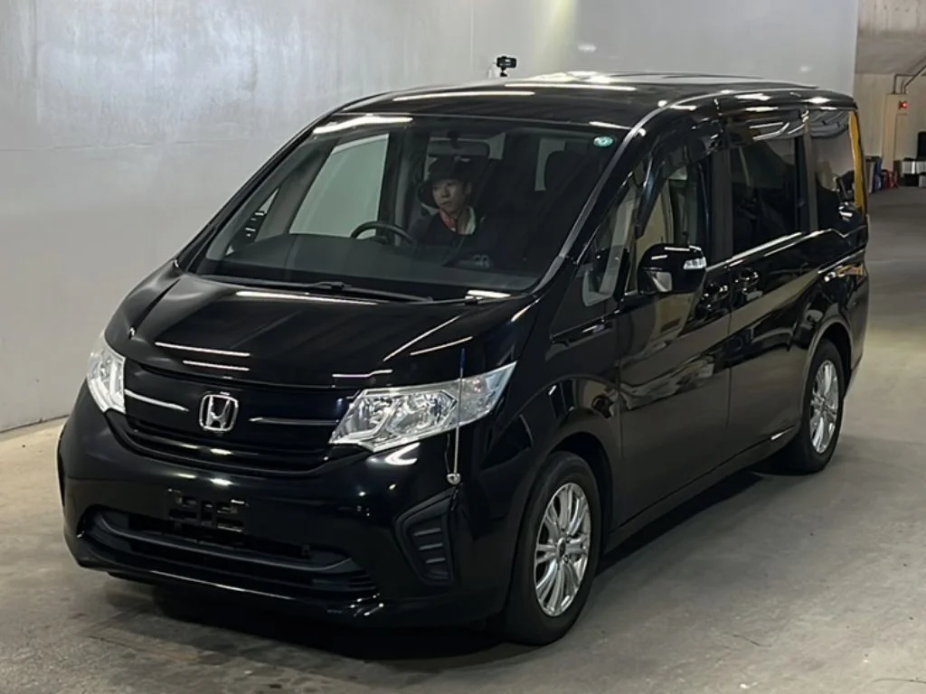 Honda Stepwgn RP1 2019