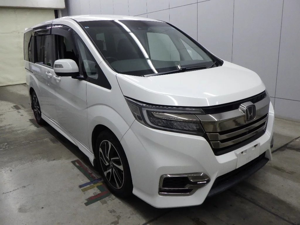 Honda Stepwgn RP3 2018