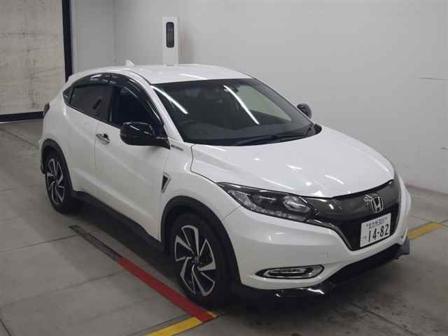 10066 Honda Vezel RU3 2016 г. (MIRIVE Osaka)