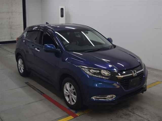 30100 Honda Vezel RU1 2014 г. (MIRIVE Osaka)