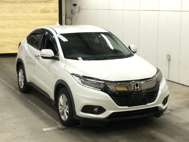 3045 Honda Vezel RU1 2018 г. (IAA Osaka)