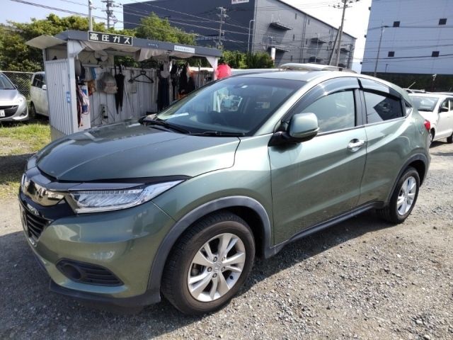 3193 Honda Vezel RU1 2018 г. (LUM Fukuoka Nyusatsu)