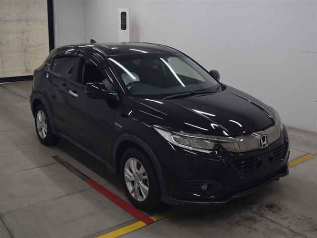 70109 Honda Vezel RU3 2018 г. (MIRIVE Osaka)