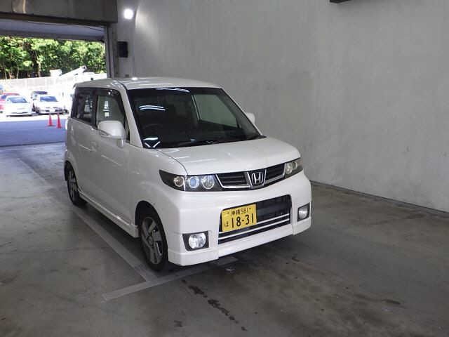 1041 Honda Zest JE1 2011 г. (JU Okinawa)