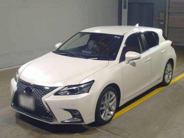 10127 LEXUS CT ZWA10 2017 г. (TAA Yokohama)