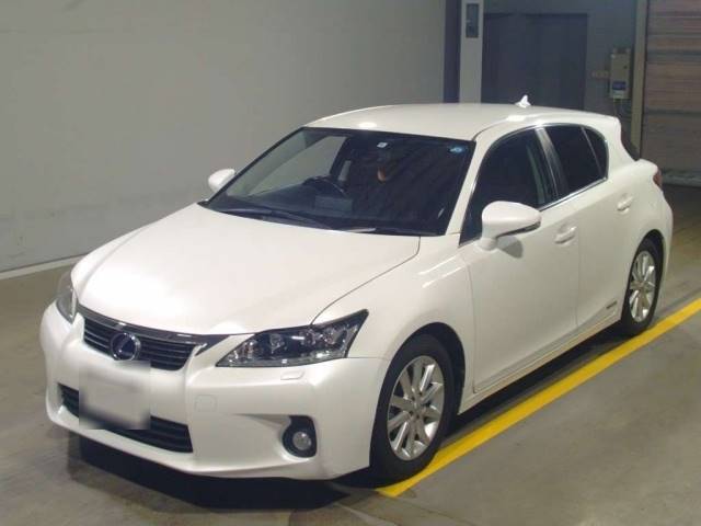 11014 LEXUS CT ZWA10 2012 г. (TAA Yokohama)