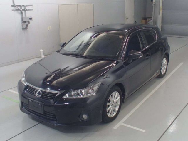 33684 LEXUS CT ZWA10 2012 г. (CAA Chubu)