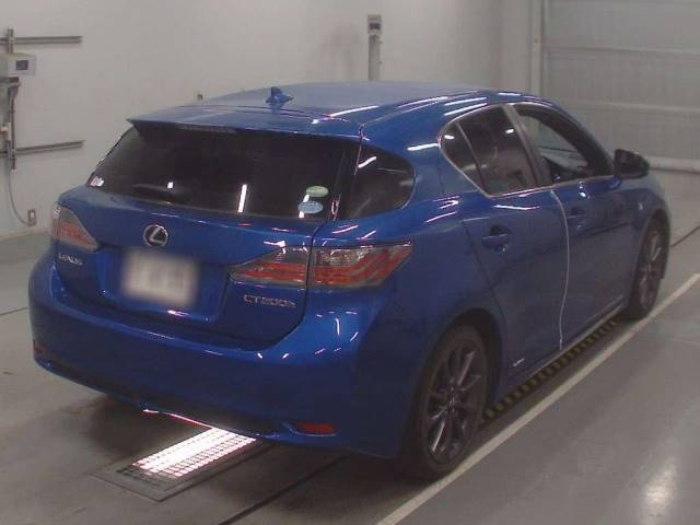 30050 LEXUS CT ZWA10 2013 г. (CAA Tokyo)