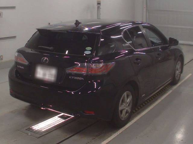 30823 LEXUS CT ZWA10 2012 г. (CAA Tokyo)