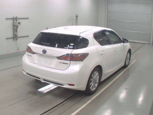 31090 LEXUS CT ZWA10 2011 г. (CAA Tokyo)