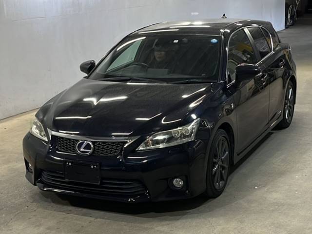 574 LEXUS CT ZWA10 2011 г. (KCAA Fukuoka)