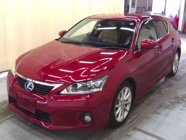 71001 LEXUS CT ZWA10 2013 г. (TAA Tohoku)