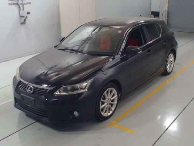 90271 LEXUS CT ZWA10 2012 г. (CAA Chubu)