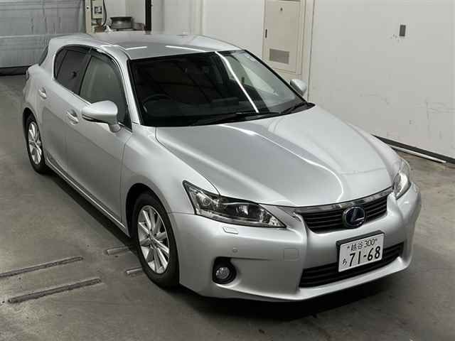 15188 LEXUS CT ZWA10 2011 г. (MIRIVE Saitama)