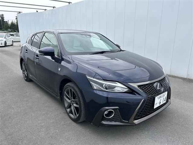 70156 LEXUS CT ZWA10 2018 г. (MIRIVE Saitama)