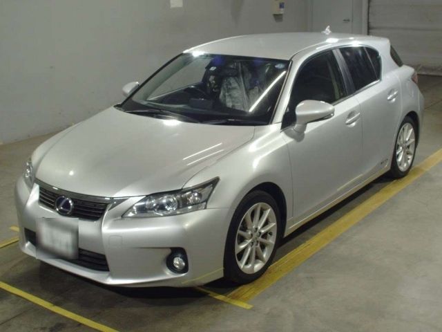 10001 Lexus Ct ZWA10 2011 г. (TAA Hokkaido)