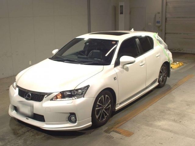 10003 Lexus Ct ZWA10 2012 г. (TAA Kyushu)