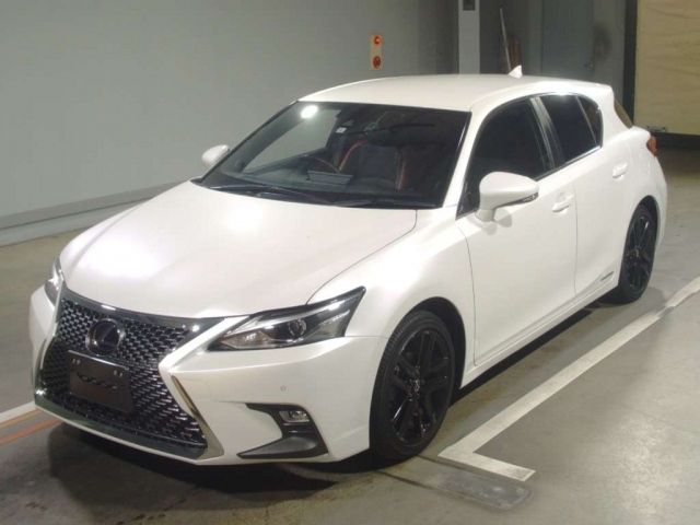 10006 Lexus Ct ZWA10 2018 г. (TAA Hiroshima)