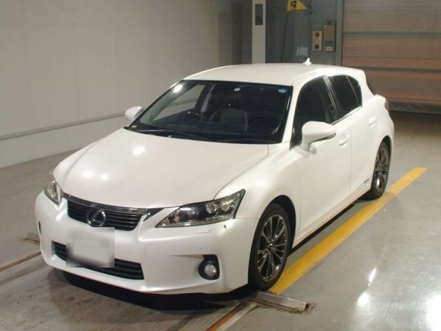 10007 Lexus Ct ZWA10 2012 г. (TAA Shikoku)