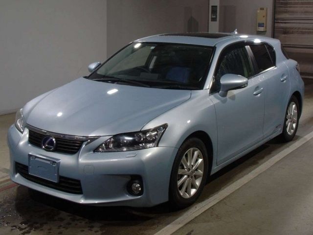 10012 Lexus Ct ZWA10 2011 г. (TAA Chubu)