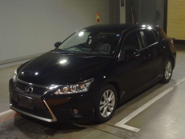 10021 Lexus Ct ZWA10 2014 г. (TAA Hiroshima)