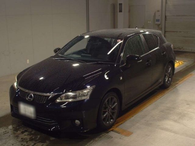 10048 Lexus Ct ZWA10 2012 г. (TAA Kyushu)