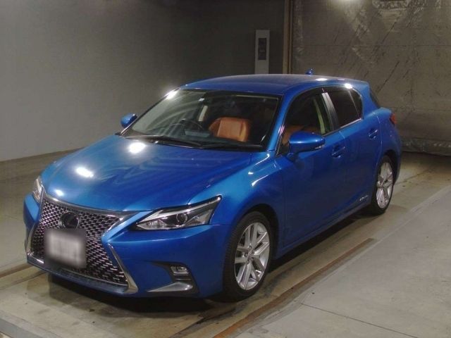 10066 Lexus Ct ZWA10 2018 г. (TAA Kinki)