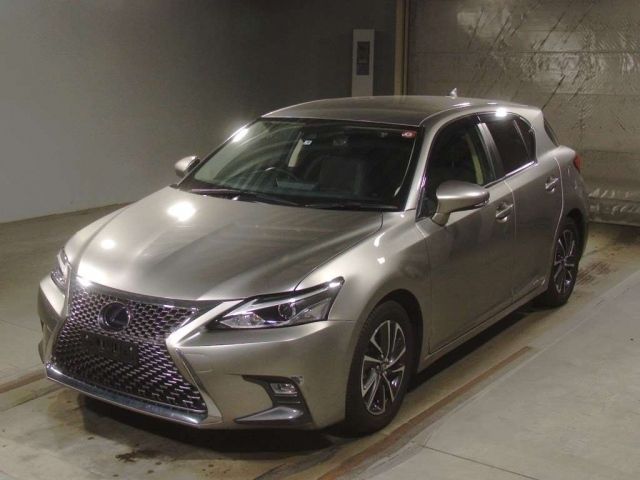 10087 Lexus Ct ZWA10 2019 г. (TAA Kinki)