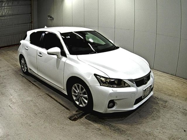 1128 Lexus Ct ZWA10 2011 г. (LAA Okayama)