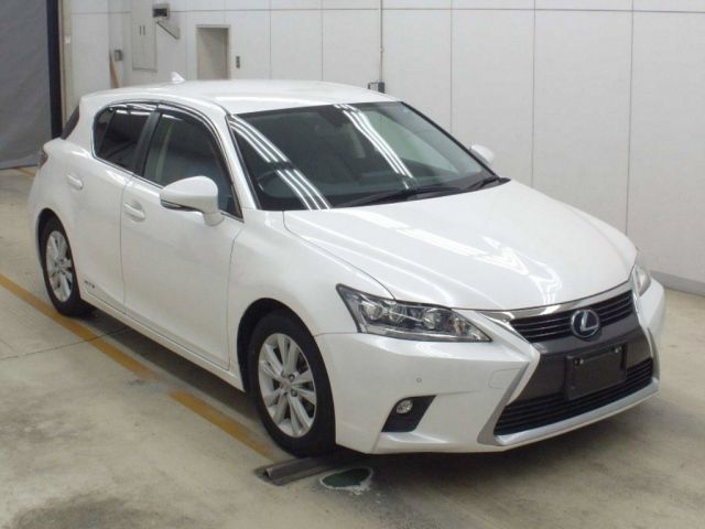 124 Lexus Ct ZWA10 2016 г. (NAA Osaka)