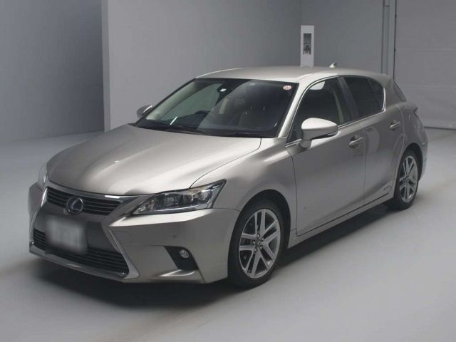 21001 Lexus Ct ZWA10 2017 г. (TAA Kantou)