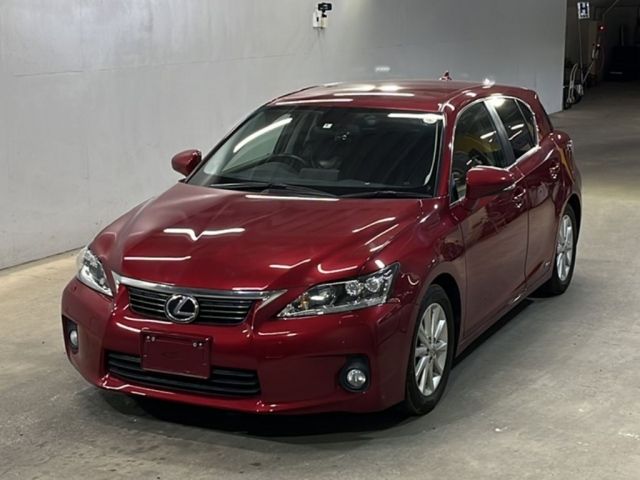 234 Lexus Ct ZWA10 2011 г. (KCAA Fukuoka)