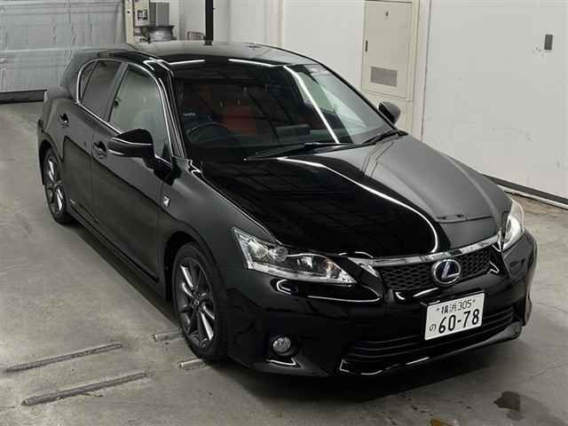 30001 Lexus Ct ZWA10 2012 г. (MIRIVE Saitama)