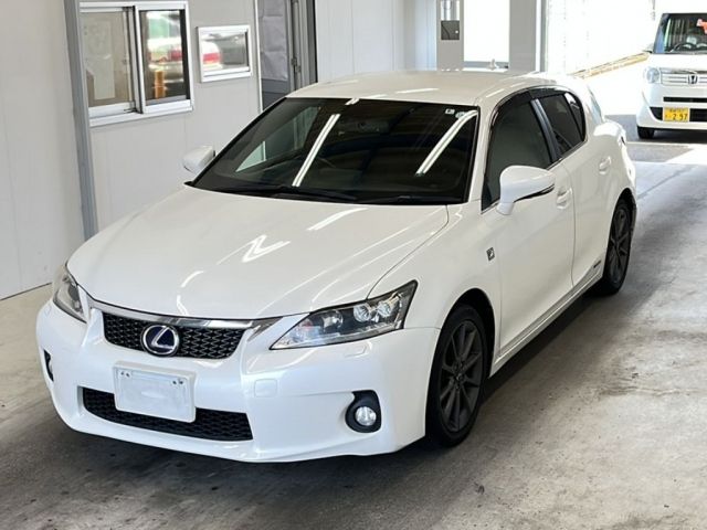 3051 Lexus Ct ZWA10 2012 г. (KCAA Minami Kyushu)