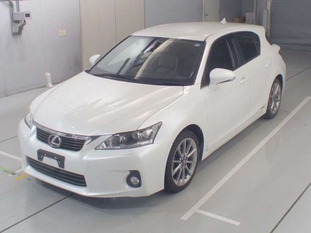 33337 Lexus Ct ZWA10 2013 г. (CAA Chubu)