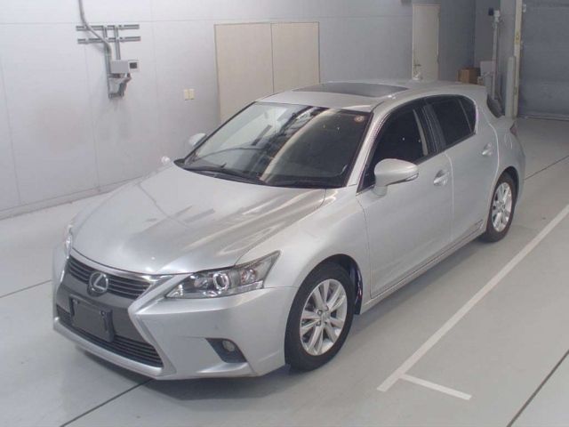 36422 Lexus Ct ZWA10 2016 г. (CAA Chubu)