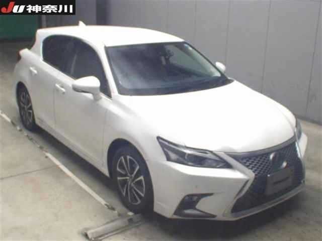 6063 Lexus Ct ZWA10 2018 г. (JU Kanagawa)